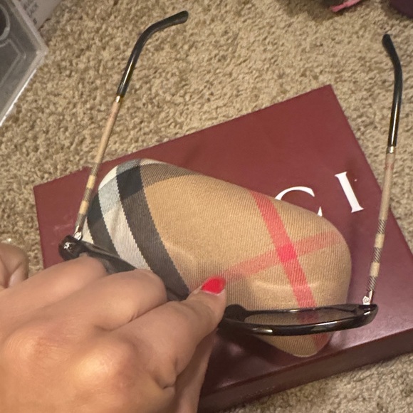 Designer Black Sunglasses - Picture 3 of 4